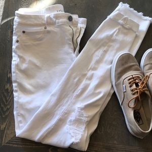 Distressed White Skinny Jeans